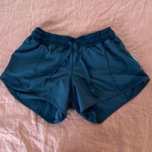 Lululemon hotty totty shorts